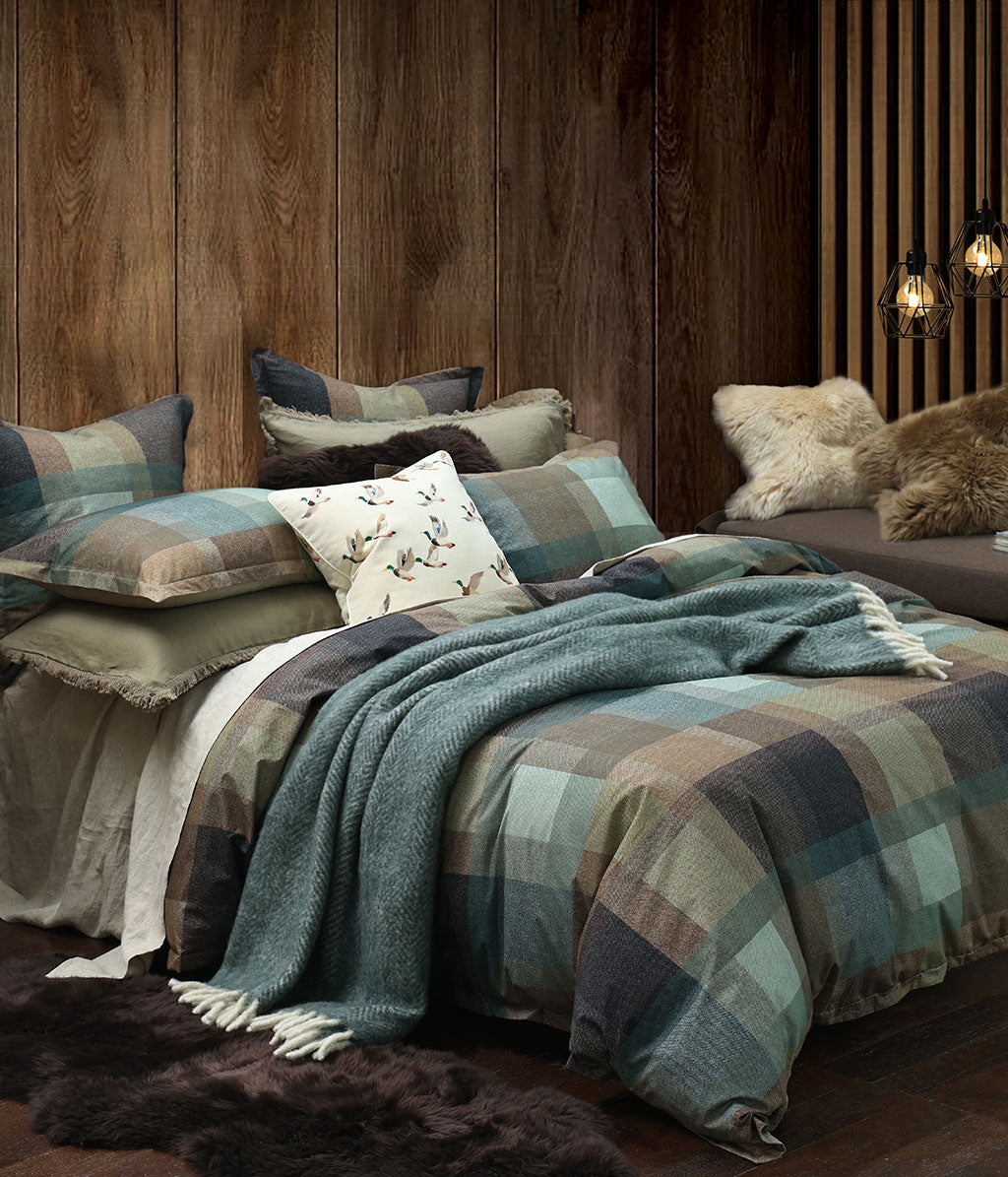 M & M Linen Lodge Duvet Set