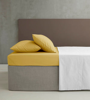 Catherine Lansfield Easy Iron 50% Polyester/50% Combed Cotton 180 Thread Count Percale Ochre Sheets