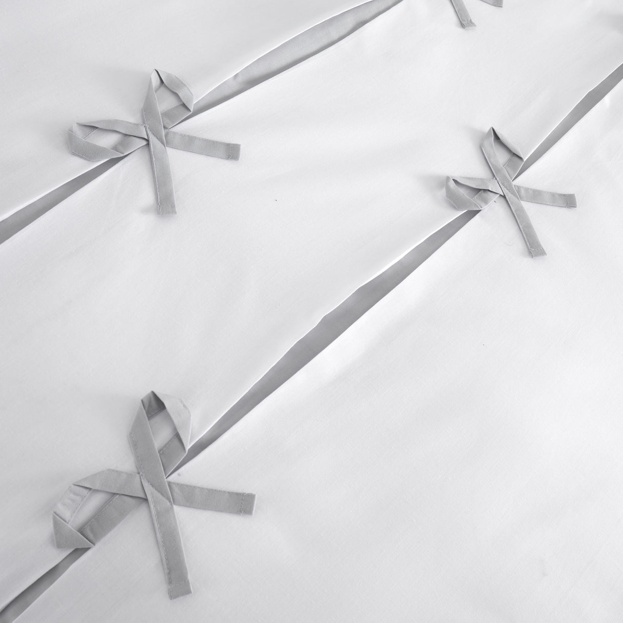 Catherine Lansfield Milo Bow White Bedding