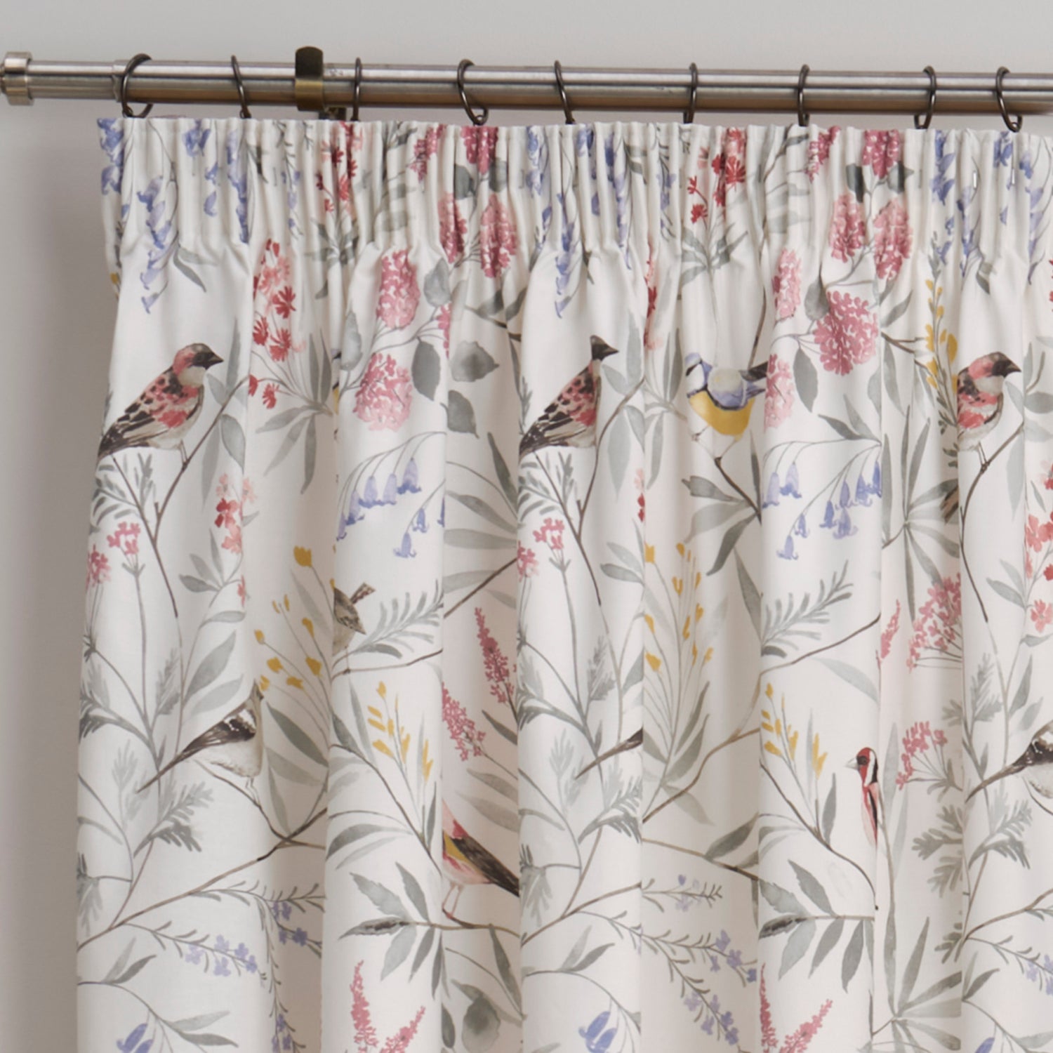 Dreams N Drapes Caraway Pink Bedding