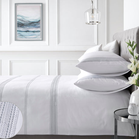 Appletree Boutique Embroidered Band White Duvet Set
