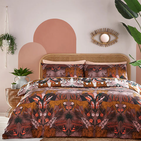 Furn Kaihalulu Floral Printed Reversible Cocoaberry Duvet Set