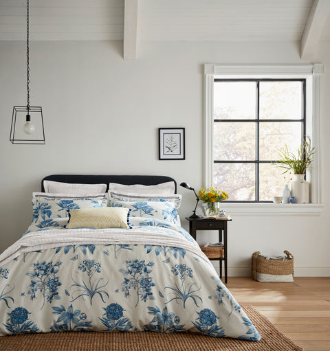 Sanderson Etchings & Roses China Blue Bedding