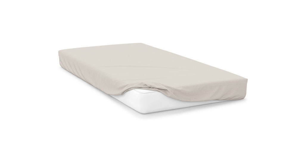 Belledorm 200TC 50% Polyester/50% Cotton Ivory Sheets