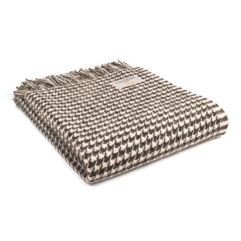 Tweedmill Houndstooth Charcoal 140cm x 183cm Throw