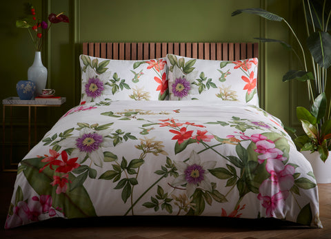 Wedgwood Hummingbird White Duvet Set