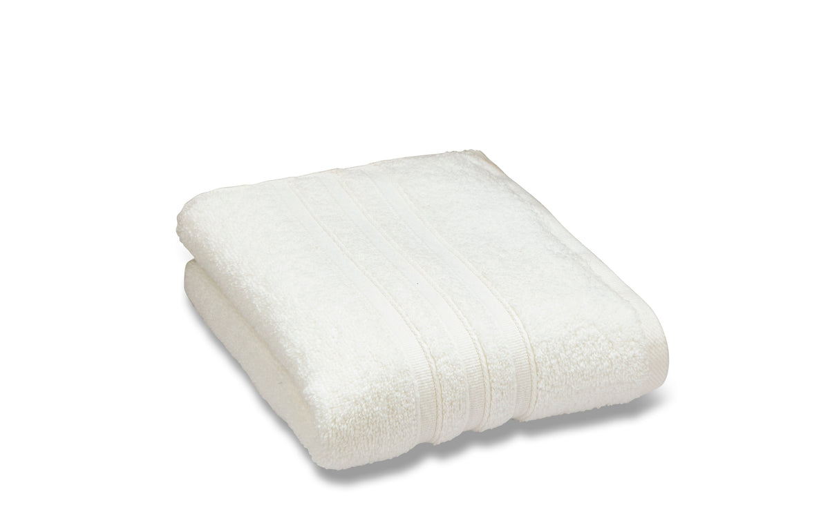 Catherine Lansfield Zero Twist 100% Cotton 450gsm Cream Towels