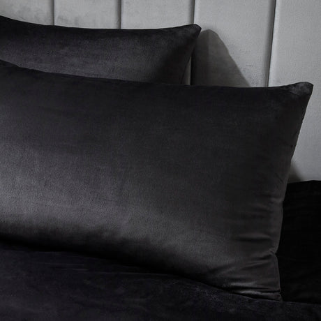 Laurence Llewelyn Bowen Montrose Luxury Velvet Duvet Set